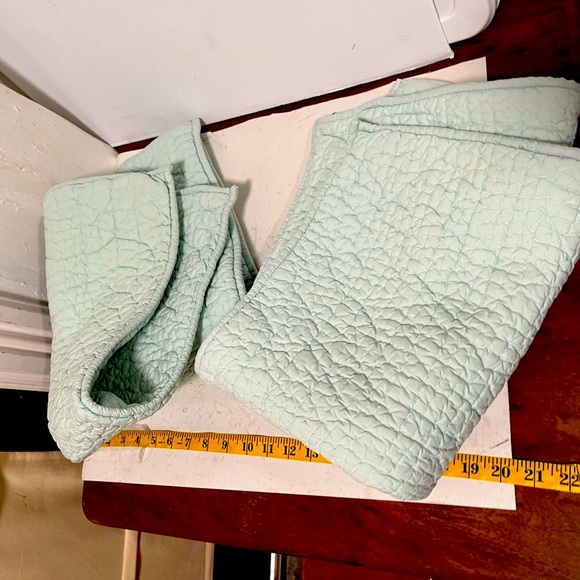 Crate & barrel pillow covers standard size - Picture 12 of 12